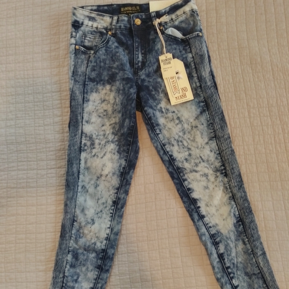 Diamond stash pants.